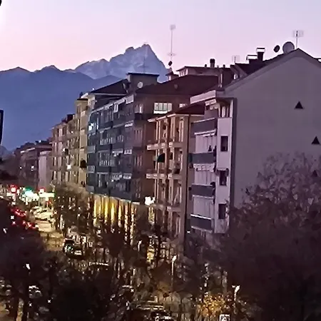 Lägenhet L'alloggetto Sul Corso *